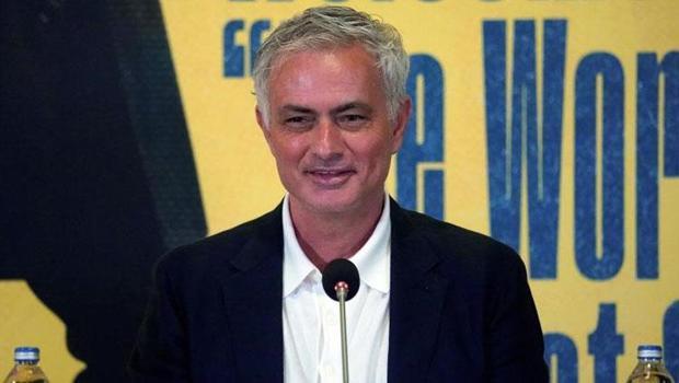 Fenerbahçe transferde acele etmeyecek! Karar Jose Mourinho'da