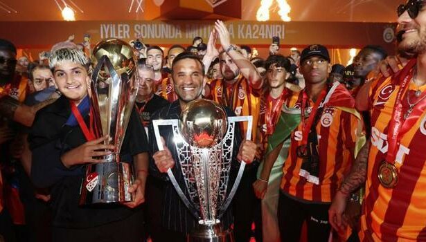 Galatasaray ile Okan Buruk'tan 2 yıllık yeni anlaşma!