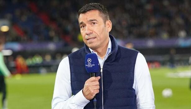 Son Dakika: Beşiktaş'ın yeni teknik direktörü Giovanni van Bronckhorst oldu! Resmi açıklama...