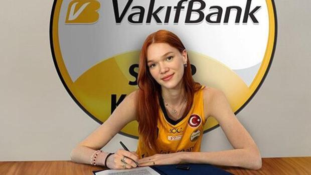 VakıfBank'ın yeni smaçörü Marina Markova: '15 yaşından beri bu takımı izliyorum!'