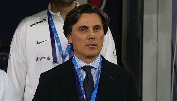 Vincenzo Montella, İtalya maçı öncesi İstiklal Marşı'mızı okudu