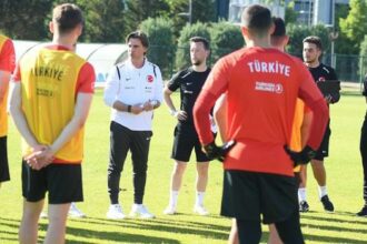 Vincenzo Montella, Ümit Milli Takımı ziyaret etti