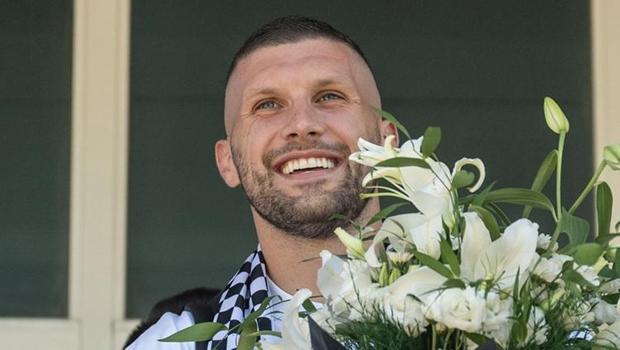 Beşiktaş'ta Ante Rebic ve Ajdin Hasic’e kapı gösterildi