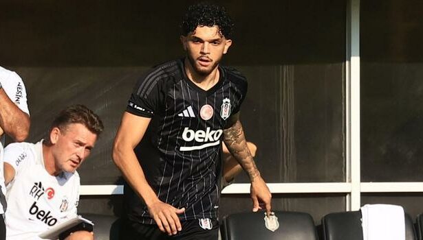 Beşiktaş'ta genç sol bek Serkan Emrecan Terzi sakatlandı