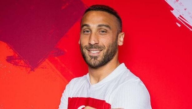 Fenerbahçe, Cenk Tosun'a imza attırıyor! Milli oyuncunun maliyeti belli oldu