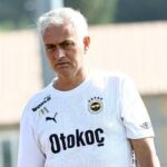 Fenerbahçe'de Jose Mourinho'dan transfer dönemi için flaş sözler! Rakiplerine gönderme....