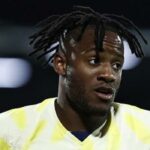 Galatasaray'dan Fenerbahçe'ye Batshuayi göndermesi