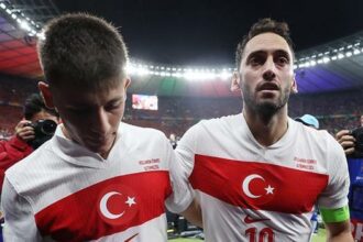 Milli futbolcunun büyük üzüntüsü: Keşke geri çekilmeseydik