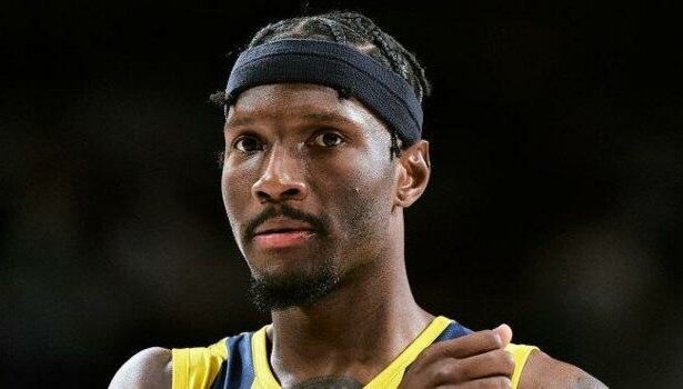 Nigel Hayes-Davis, 3 yıl daha Fenerbahçe Beko'da! NBA takımları yakın takipteydi...