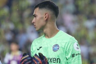 Adana Demirspor hocasından 15'lik kaleci Deniz Eren Dönmezer'e övgü