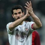 Beşiktaş'ta Necip Uysal depremi! Rekor sezonunu oynuyordu, kötü haber geldi