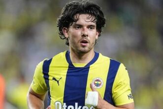 Fenerbahçe Ali Koç döneminde 28 futbolcunun satışından büyük gelir kazandı