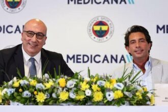 Fenerbahçe Voleybol Şubesi ile Medicana arasında sponsorluk anlaşması imzalandı