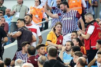 Trabzonspor'dan Galatasaray formalı iki kadın taraftara yapılanlara tepki: Tasvip etmiyoruz