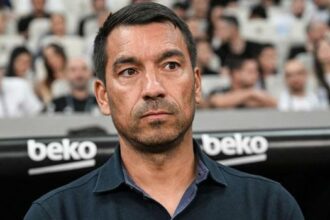 Beşiktaş teknik direktörü van Bronckhorst: İkinci golü geç bulduk