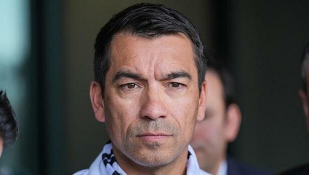 Beşiktaş’ın konuğu Sivasspor! Giovanni van Bronckhorst'un 11'i netleşti