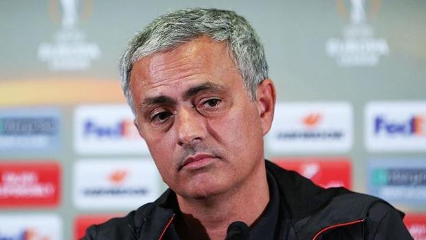 Fenerbahçe'de Mourinho'nun en kritik maçı! İşte Portekizli teknik adam ve Alex'in 11'leri