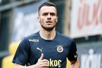 Filip Kostic, Fenerbahçe'de ilk antrenmanına çıktı