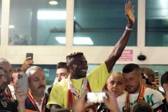 Galatasaray'dan 100 milyon Euro'luk transfer, Victor Osimhen KAP'a bildirildi! İşte anlaşmanın detayları