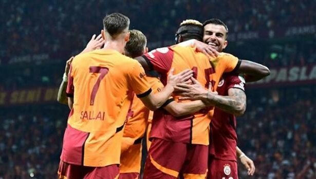 Galatasaray taçtan 3. golünü attı