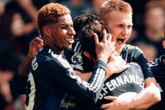 Manchester United, Southampton'ı deplasmanda 3 golle geçti