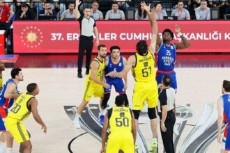 Euroleague'de Türk derbisi: Anadolu Efes-Fenerbahçe Beko