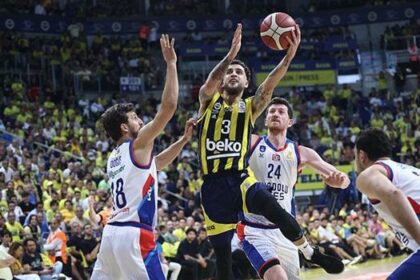 EuroLeague, Türk derbisine sahne olacak: Anadolu Efes-Fenerbahçe Beko