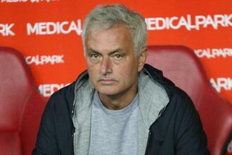 Fenerbahçe'de Jose Mourinho ilk 11'e neşteri vuruyor! Manchester United maçında...