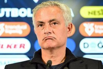 Fenerbahçe'de Mourinho'yu bekleyen 5 kritik soru! Portekizli hocayı zor seçimler bekliyor