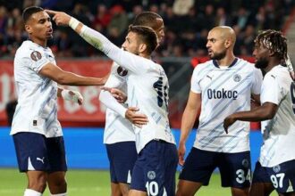 Fenerbahçe'nin rakibi Manchester United! Tam 6 eksik...