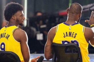 NBA tarihinde bir ilk! LeBron James ve oğlu Bronny yapılmayanı yaptı...