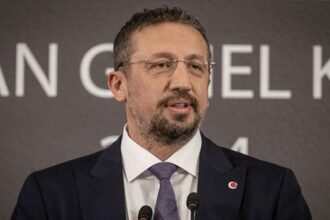 Türkiye Basketbol Federasyonu Başkanlığına Hidayet Türkoğlu yeniden seçildi