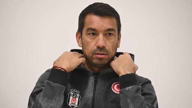 Beşiktaş'ta Bronckhorst için son sözü Hüseyin Yücel söyleyecek