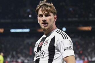 Beşiktaş'ta Bronckhorst, Semih Kılıçsoy’a sahip çıktı: Bizim cankurtaranımız