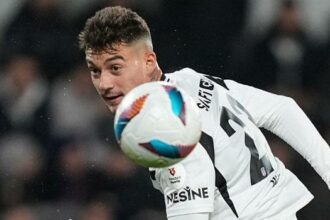 Ernest Muçi'den Beşiktaş'a kötü haber! Milli takımda sakatlanmıştı...