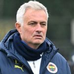 Fenerbahçe, Prag'dan rövanşı almak istiyor! Mourinho'nun 11'i netleşti