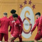 Galatasaray'da Tottenham mesaisi devam ediyor