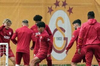 Galatasaray'da Tottenham mesaisi devam ediyor