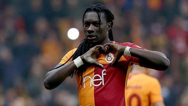 Galatasaray'ın eski yıldızı Bafetimbi Gomis futbola veda etti