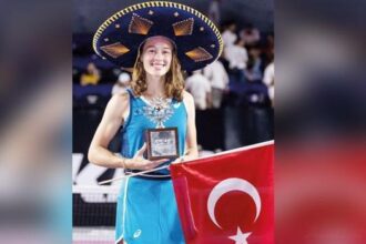 Meksika’da tarih yazdı: Zeynep Sönmez WTA’da ilk kupasını kaldırdı