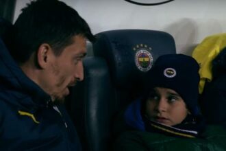 Mourinho 13 yaşındaki Efe’ye unutamayacağı bir sürpriz yaptı