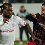 Pendikspor’a 3 dönem transfer yasağı