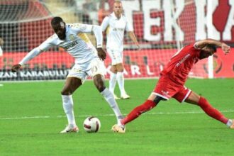 Samsunspor'un konuğu Antalyaspor! Eksikler ve detaylar...