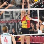 Voleybol derbisinde Göztepe, Karşıyaka'yı devirdi