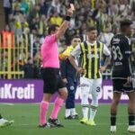 Beşiktaş-Fenerbahçe derbileri bol kartlı geçiyor!