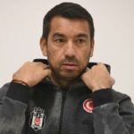 Giovanni van Bronckhorst 5 ayda 3 milyon euroyu alıp gitti