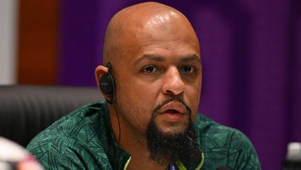 Felipe Melo'ya veda edip ayrılığı açıkladılar