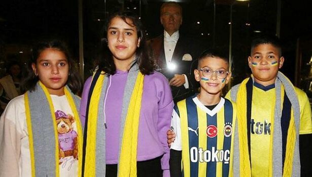 Fenerbahçe, Hataylı depremzede çocukları ağırladı