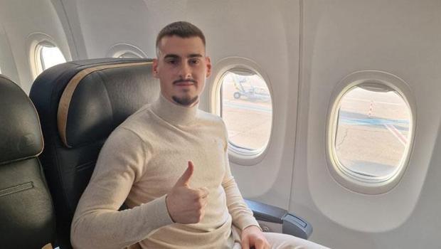 Fenerbahçe yeni transferi Ognjen Mimovic'i İstanbul'a getiriyor! İşte ilk görüntü