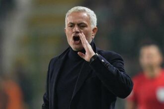 Mehmet Topal'dan çağrı: Mourinho kaybedilmemeli